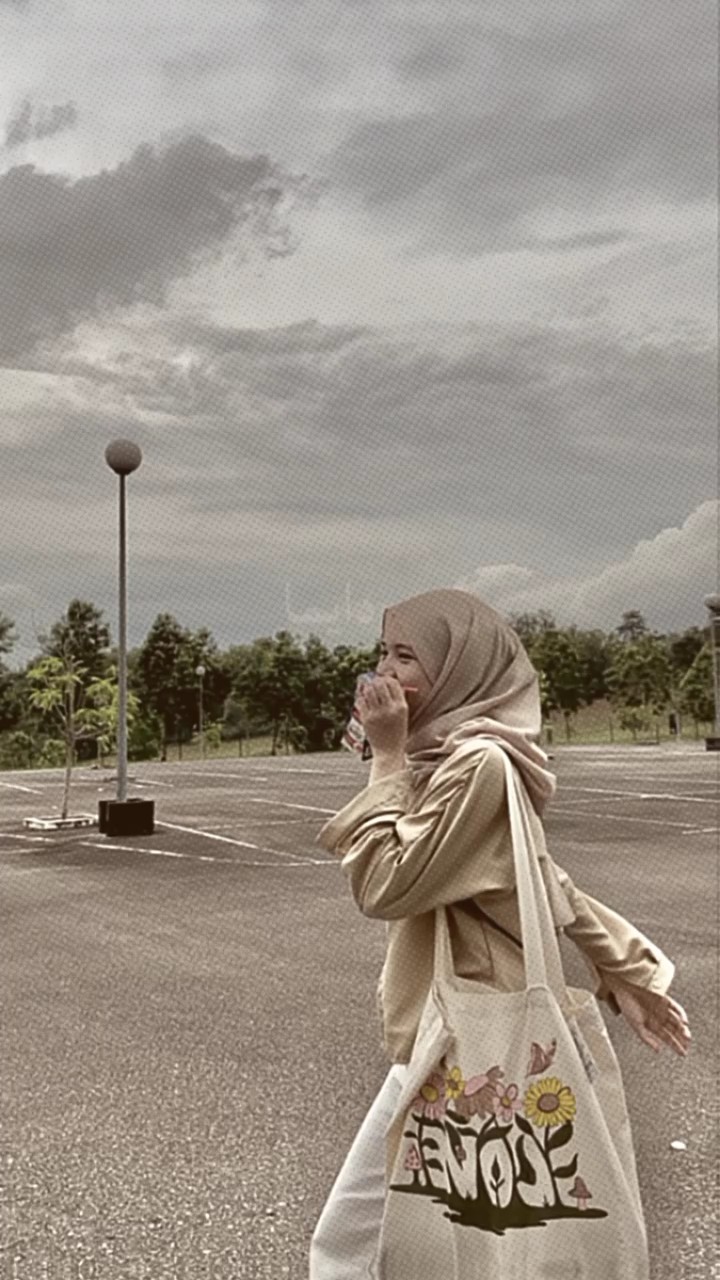 versi 2 foto