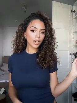 Fornisci il tuo codice lingua di destinazione e il titolo originale, oltre al sottotitolo, per poter procedere con la riscrittura.