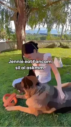 Jennie eat Fancam
