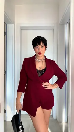 OUTFIT TRANSITION 