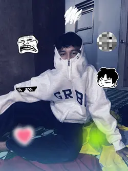 penutup wajah random