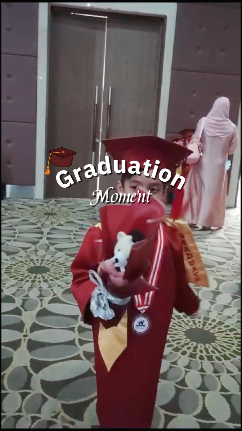 졸업 순간
