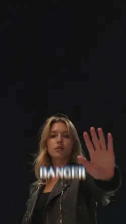 Snap-Change: Beat-Perfect Selfie Flip