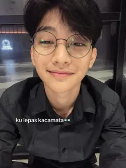 ku lepas kacamata ap