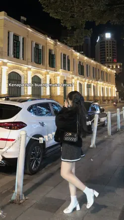 KenapaFotoBuangMuka?