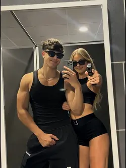 Künstliche Freundin