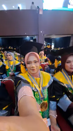 transisi wisuda