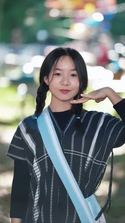 Karen song 1 picture