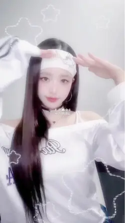 서로가 다른 꿈을 꾸며 날아가 