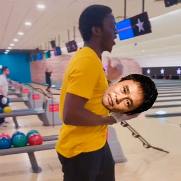 🎳