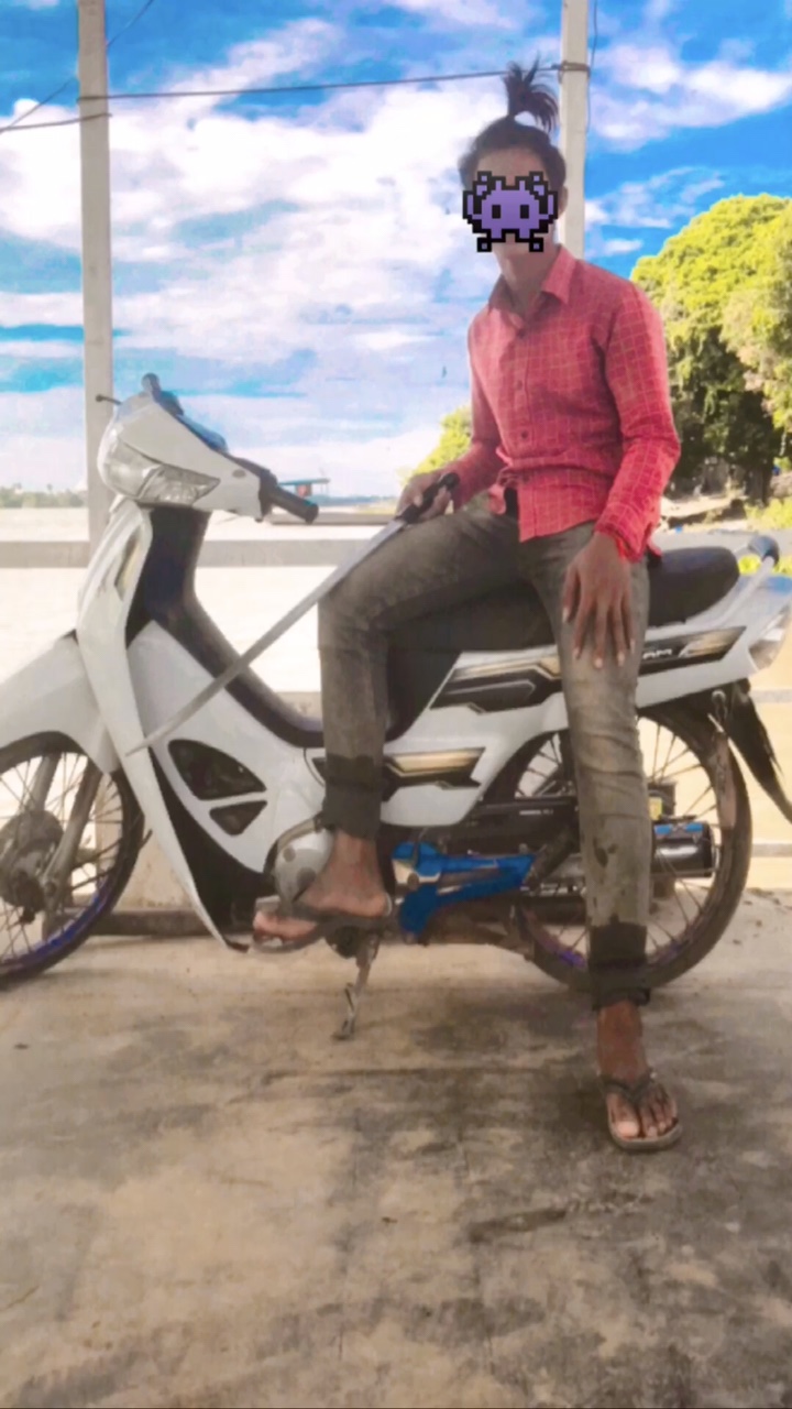 #មានអ្នកខ្លាំងទេ