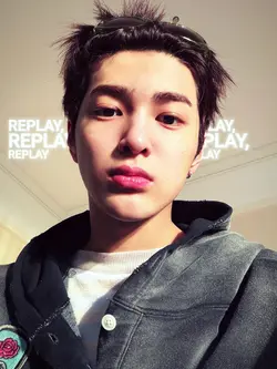 Replay 누나 너무 예뻐