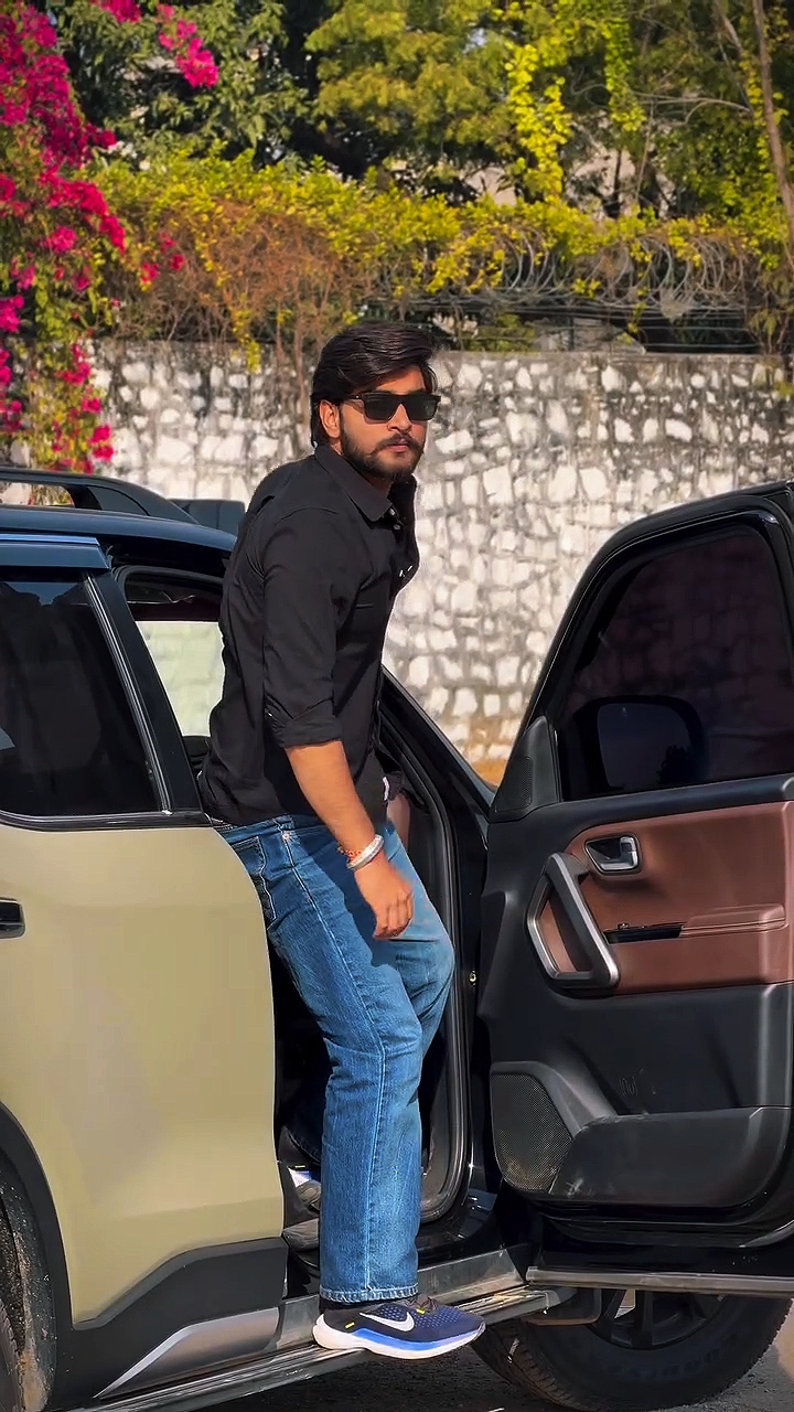 बदमाशी Song Tempalet