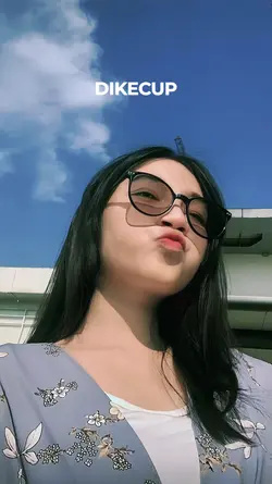 cup bibir dikecup