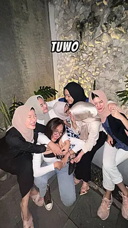 WES TUWO ULANG TAHUN