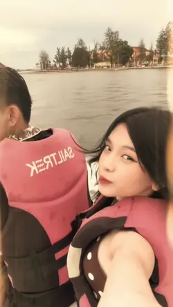 Sea with Bong🩷