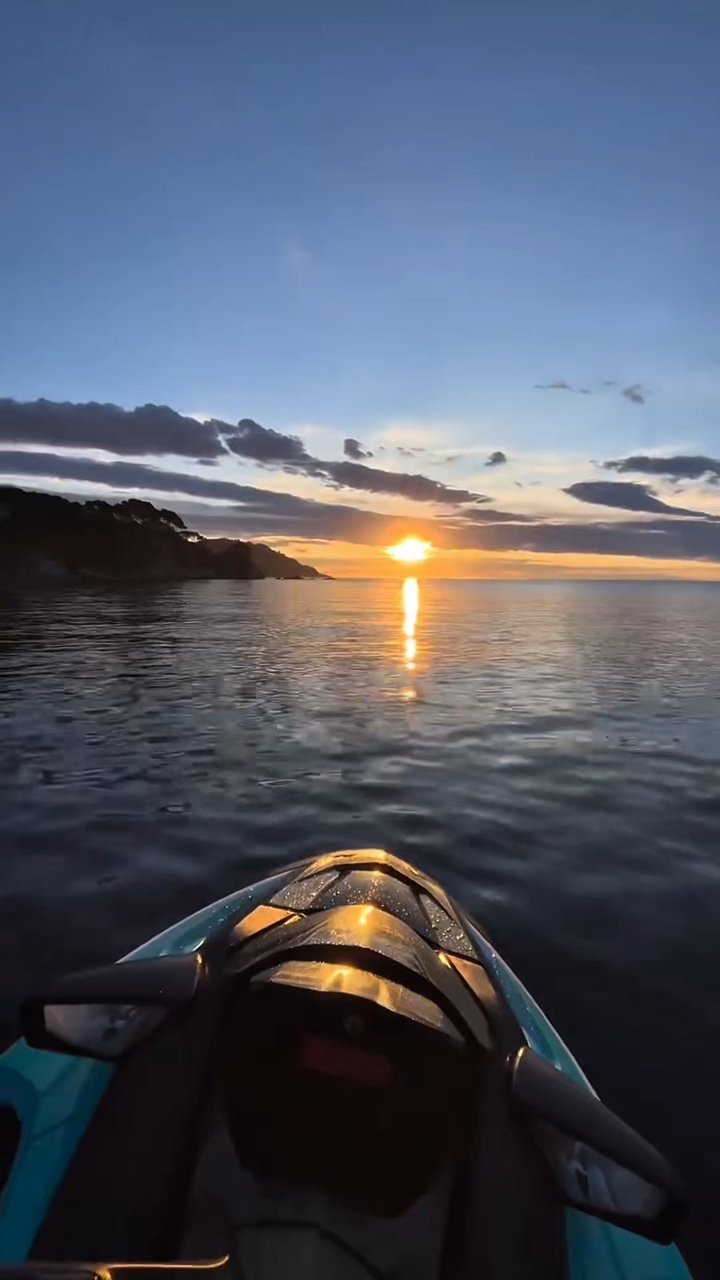6 clips video travel