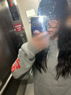 深く被るNEW ERAにGoPro