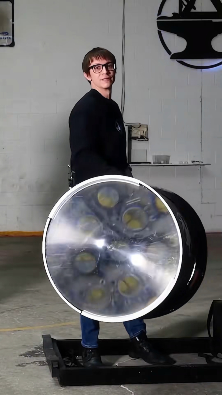 flash banged meme - Pippit