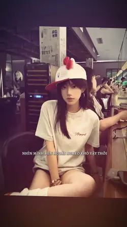 Nhìn nghèo vậy thôi