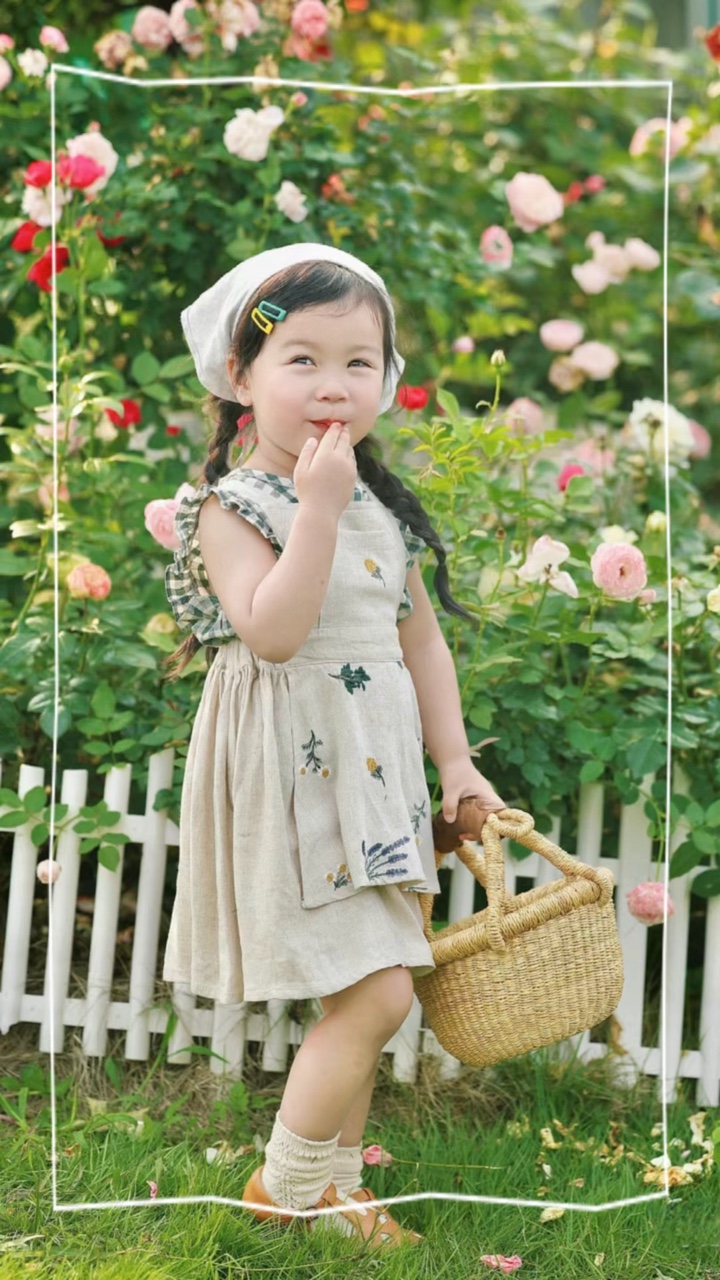 M￫ u em bé xinh