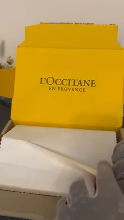 L’Occitane unboxing