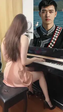 Piano ghép ảnh 