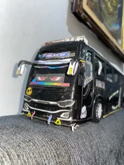 Jj miniatur