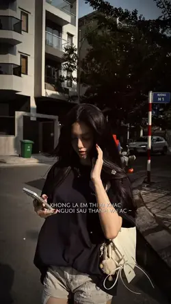 Không là em thì ai 