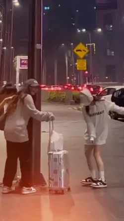 Aku suka nonton soun