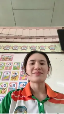 เป็นครูเด้อหล่า👩🏼‍🏫