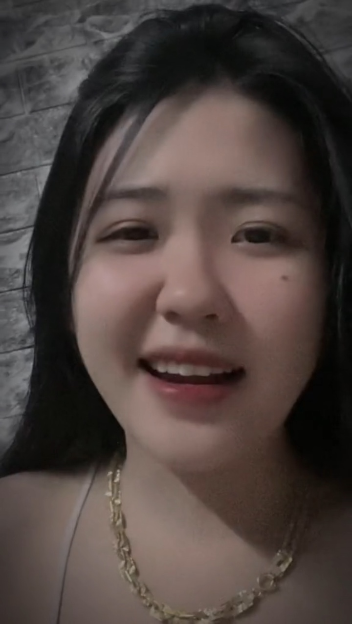 Mẫu Meme bé mây 