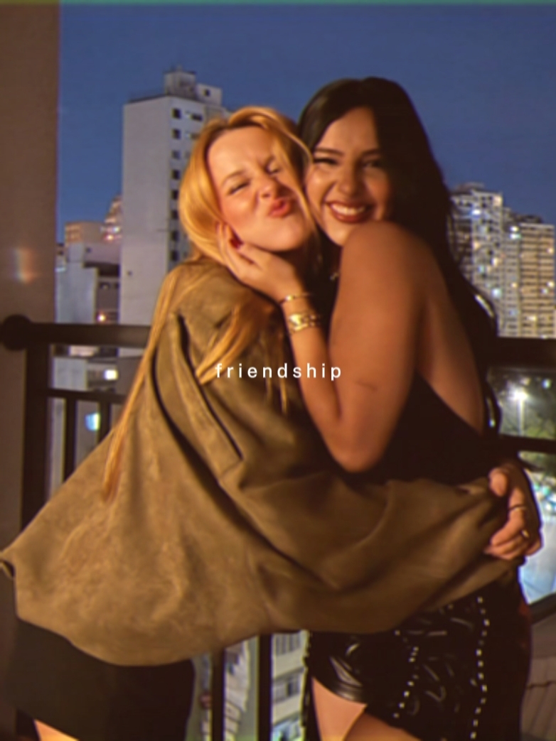 friendship moments