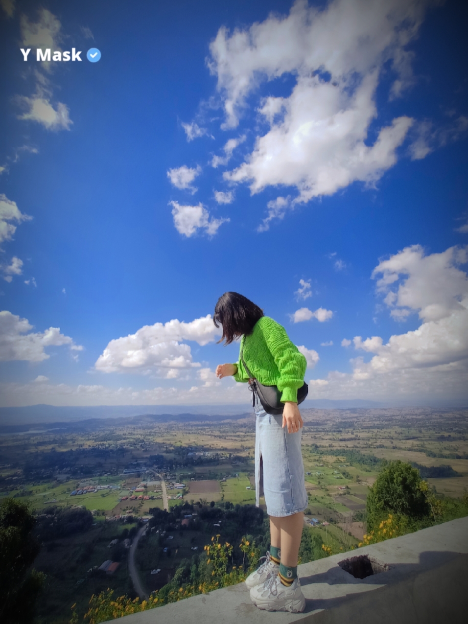 တိမ်ပင်လယ်ဆီမင်းနဲ့