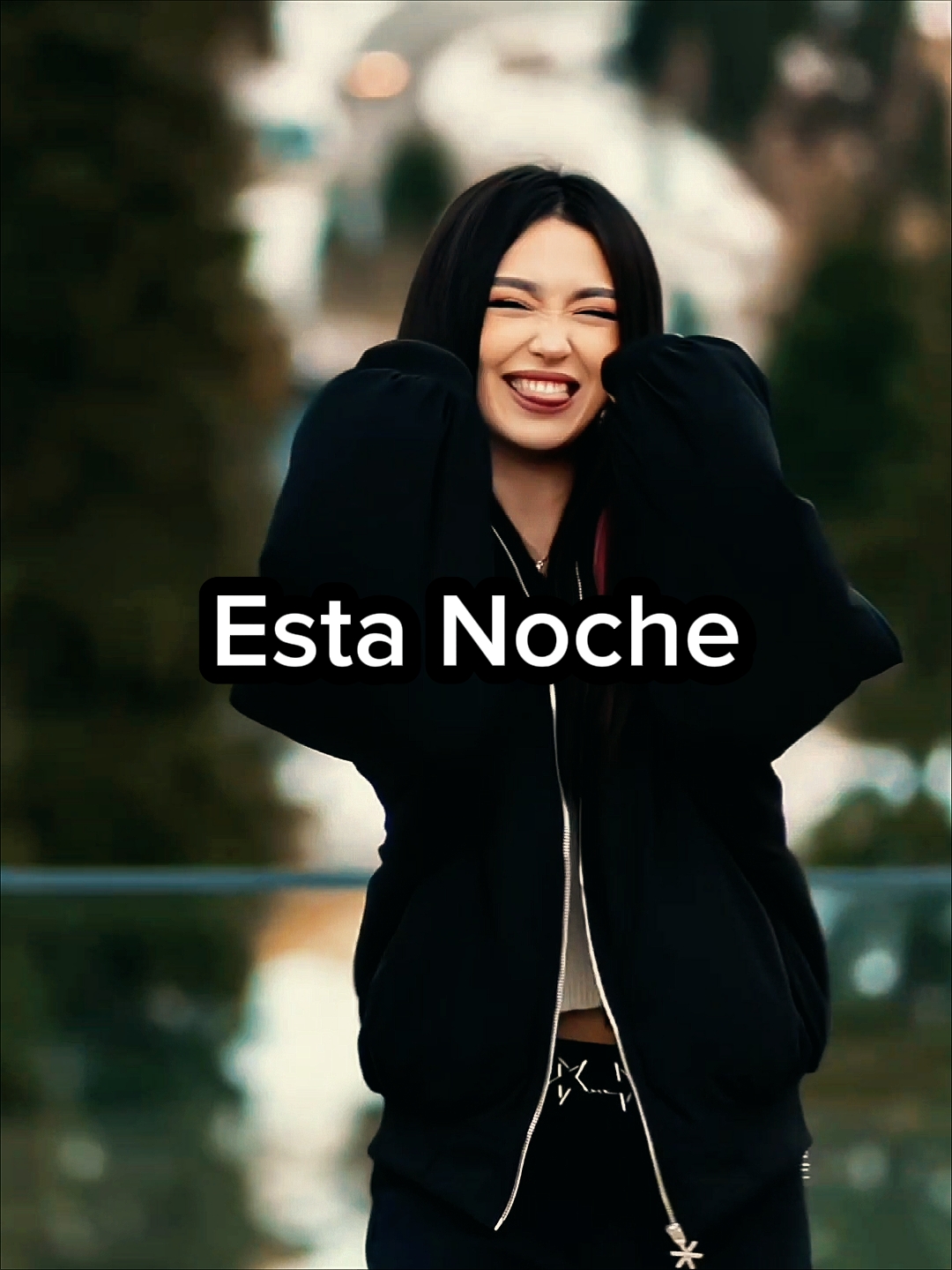 Esta Noche