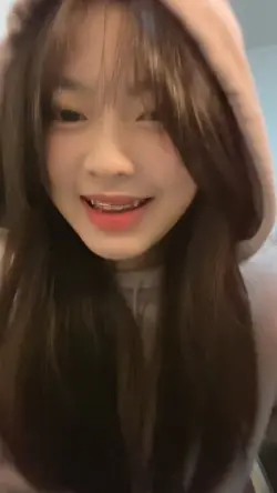 เพียงแค่มองร้อยยิ้มที่สวย