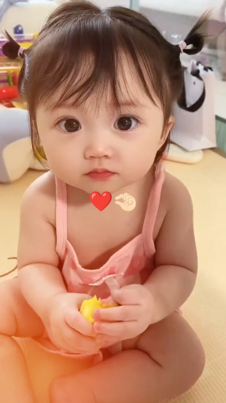 terdengar bayi lucu