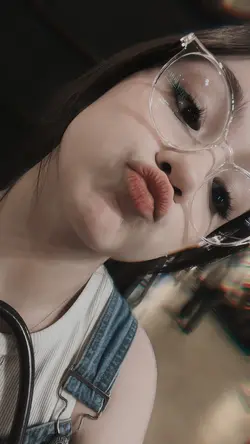 blur and cool