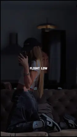 FLY LOW - LOVIXX