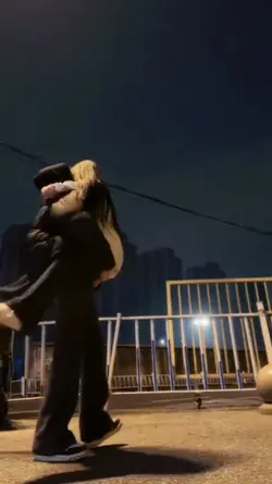 4 Video with Couple