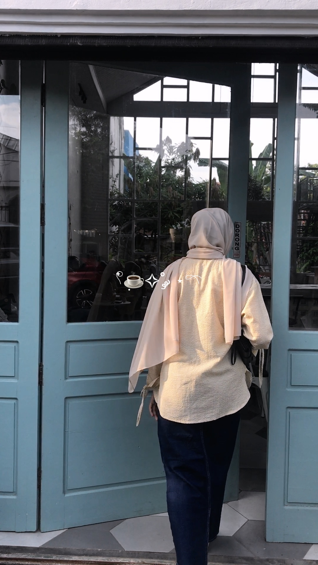 Cafe vlog estik