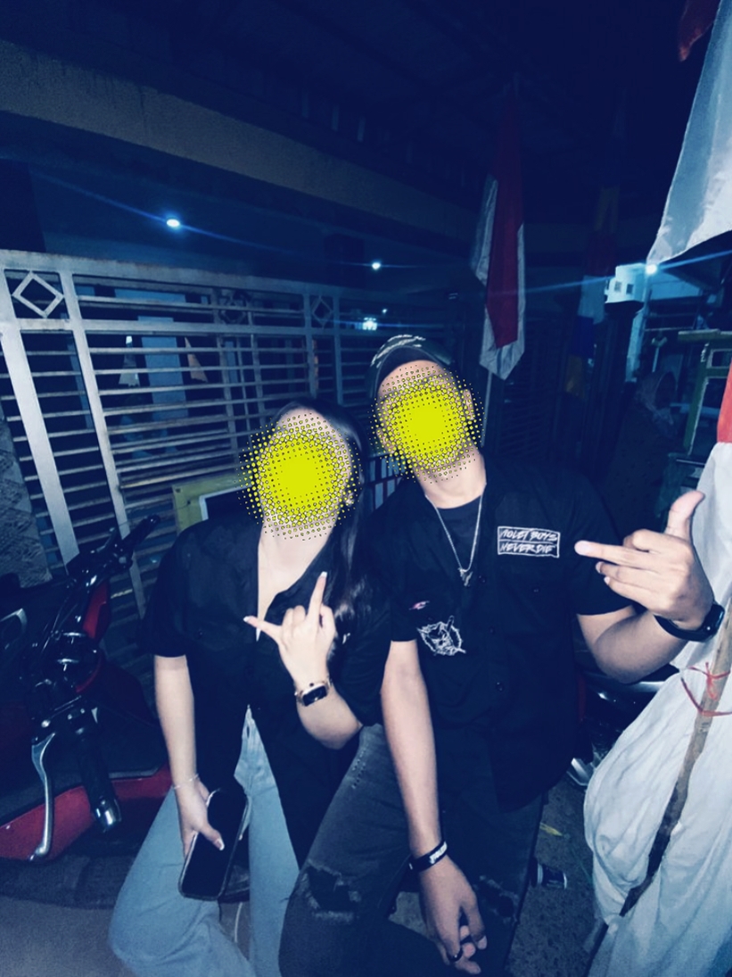 2stiker nutupin muka