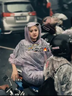 pemain 
inti tetep d