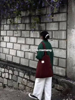 jatuh cinta memang