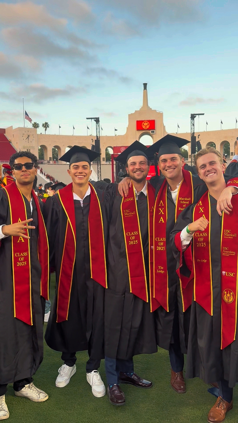 DÍA DE GRADUACIÓN