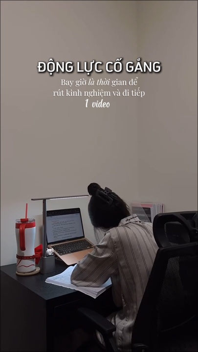1 video cố gắng