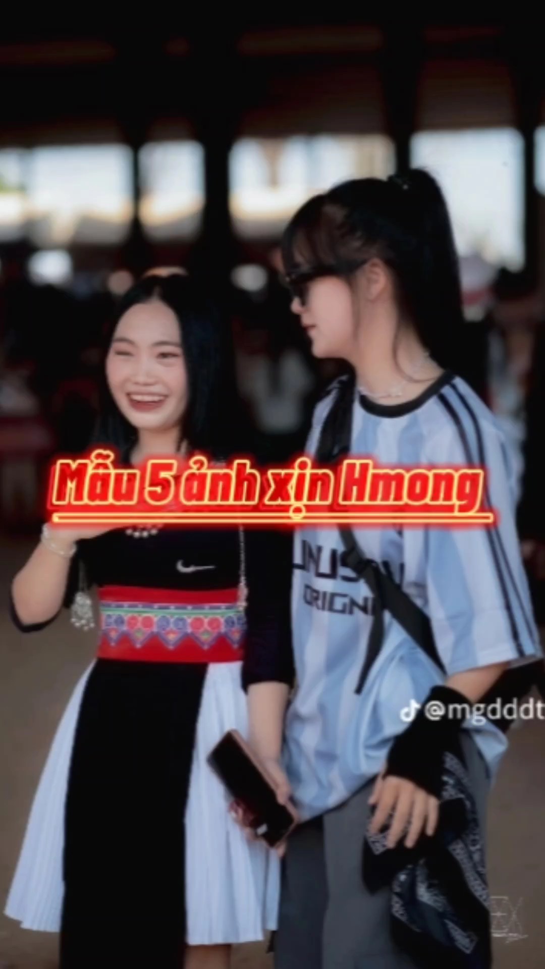 Mẫu 5 ảnh xịn Hmong 