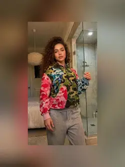 Tek Sandalyede İki Tarz