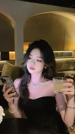 Hai năm cố chấp một