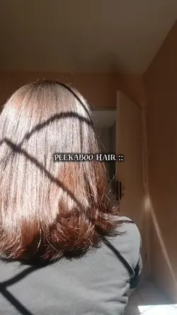 Peekaboo hair ::